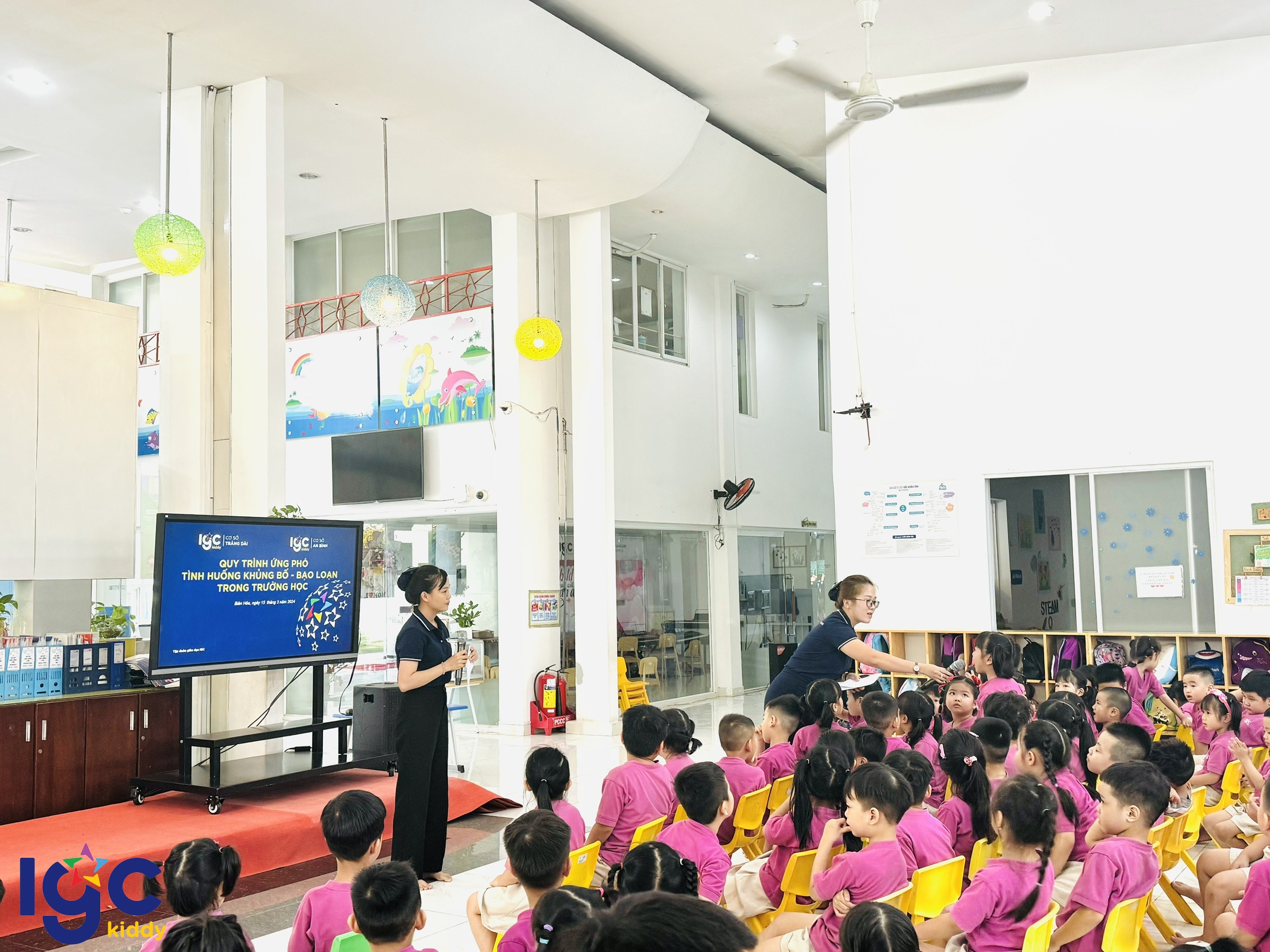 DIỄN TẬP QUY TRÌNH ỨNG PHÓ TÌNH HUỐNG KHỦNG BỐ -BẠO LOẠN TRONG TRƯỜNG HỌC