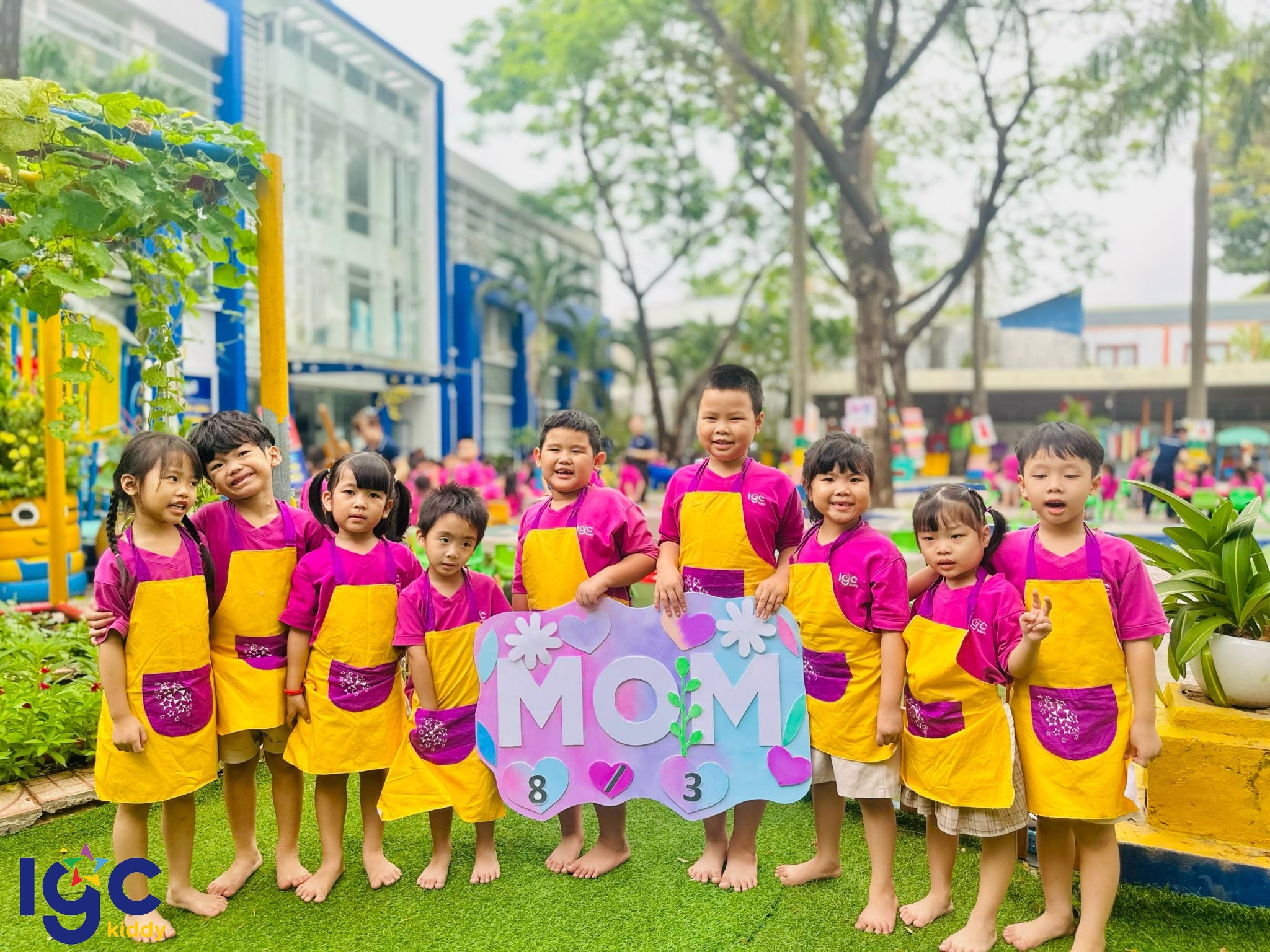 CÙNG “FLEX” MÓN QUÀ TẶNG MẸ NGÀY 8/3 CỦA CÁC BẠN NHỎ IGC KIDDY AN BÌNH NHÉ!