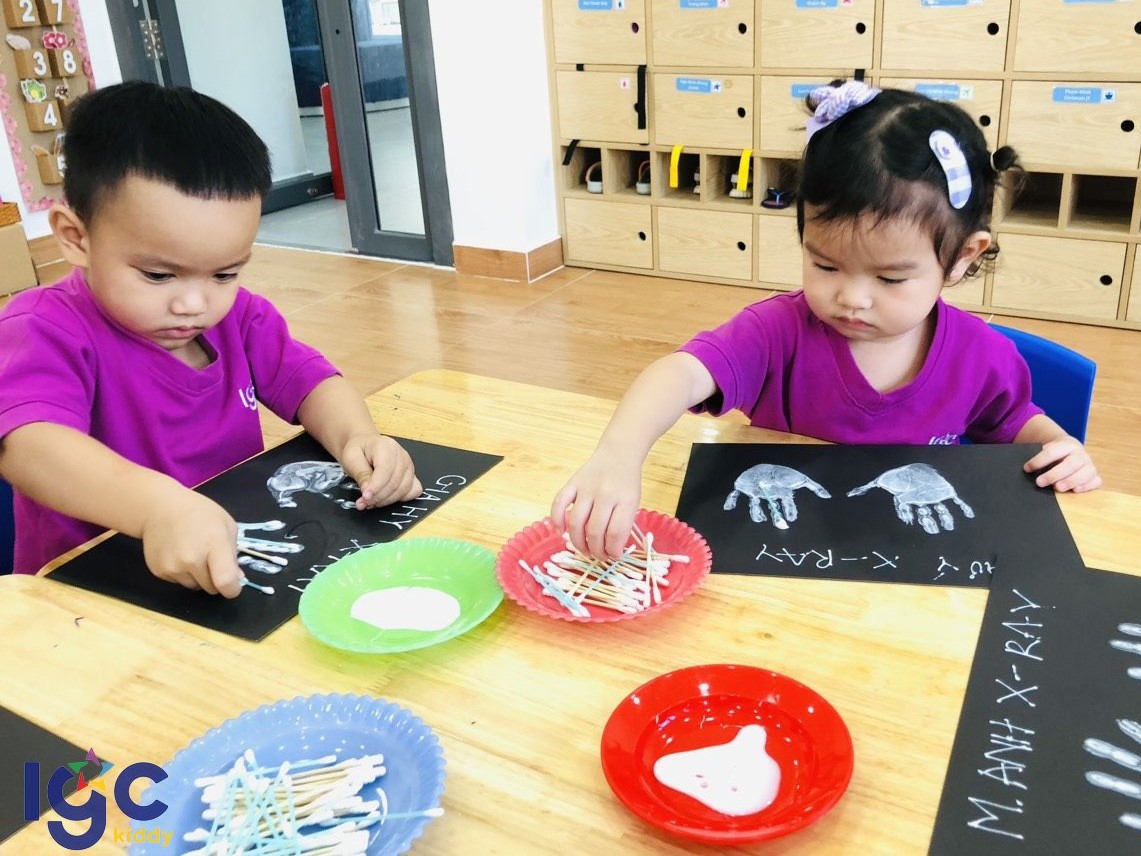 [IGC KIDDY CƠ SỞ AN BÌNH] TẠO HÌNH KHUNG XƯƠNG TỪ TĂM BÔNG