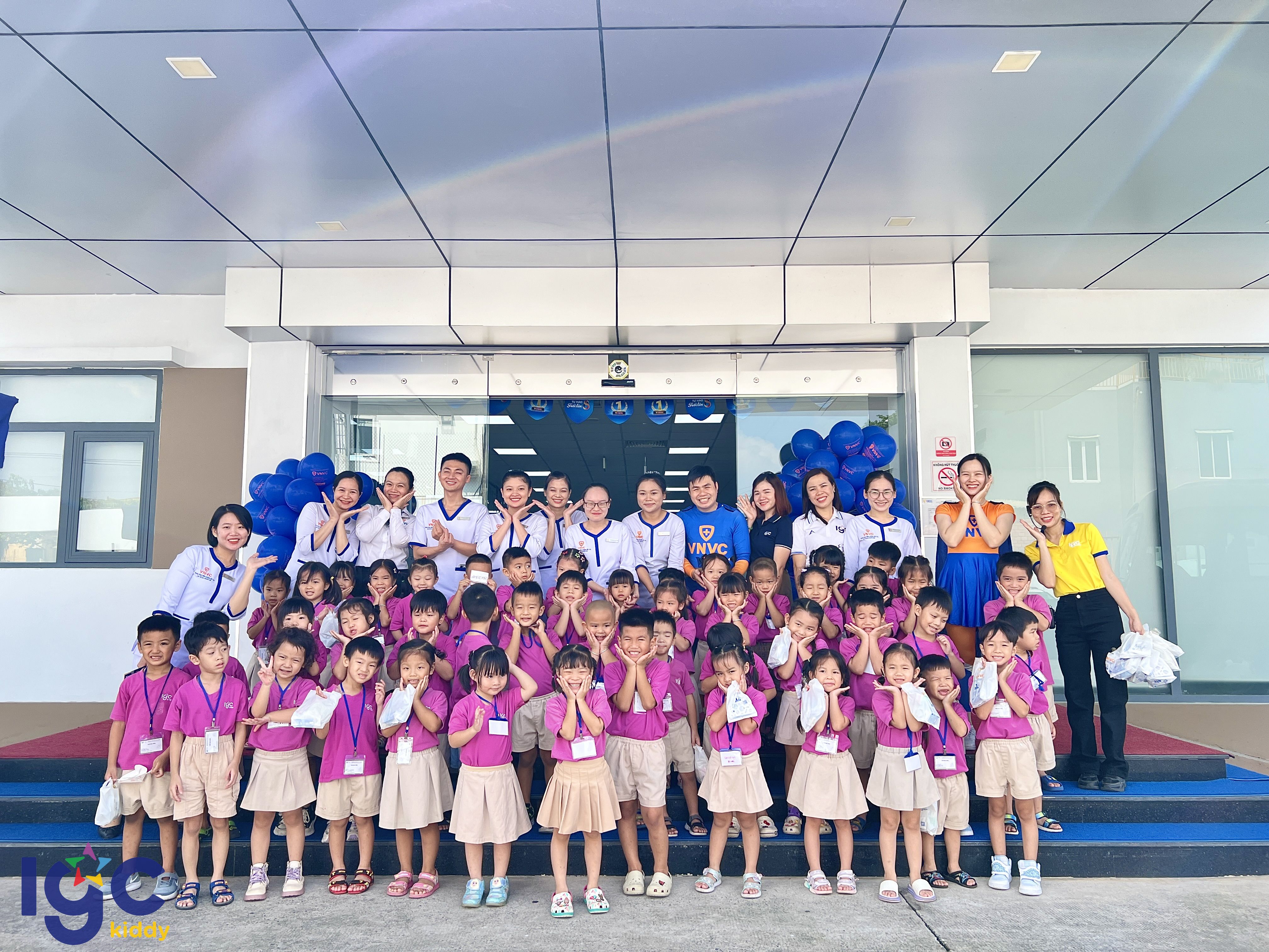 THAM QUAN DÃ NGOẠI TẠI TRUNG TÂM TIÊM CHỦNG VNVC