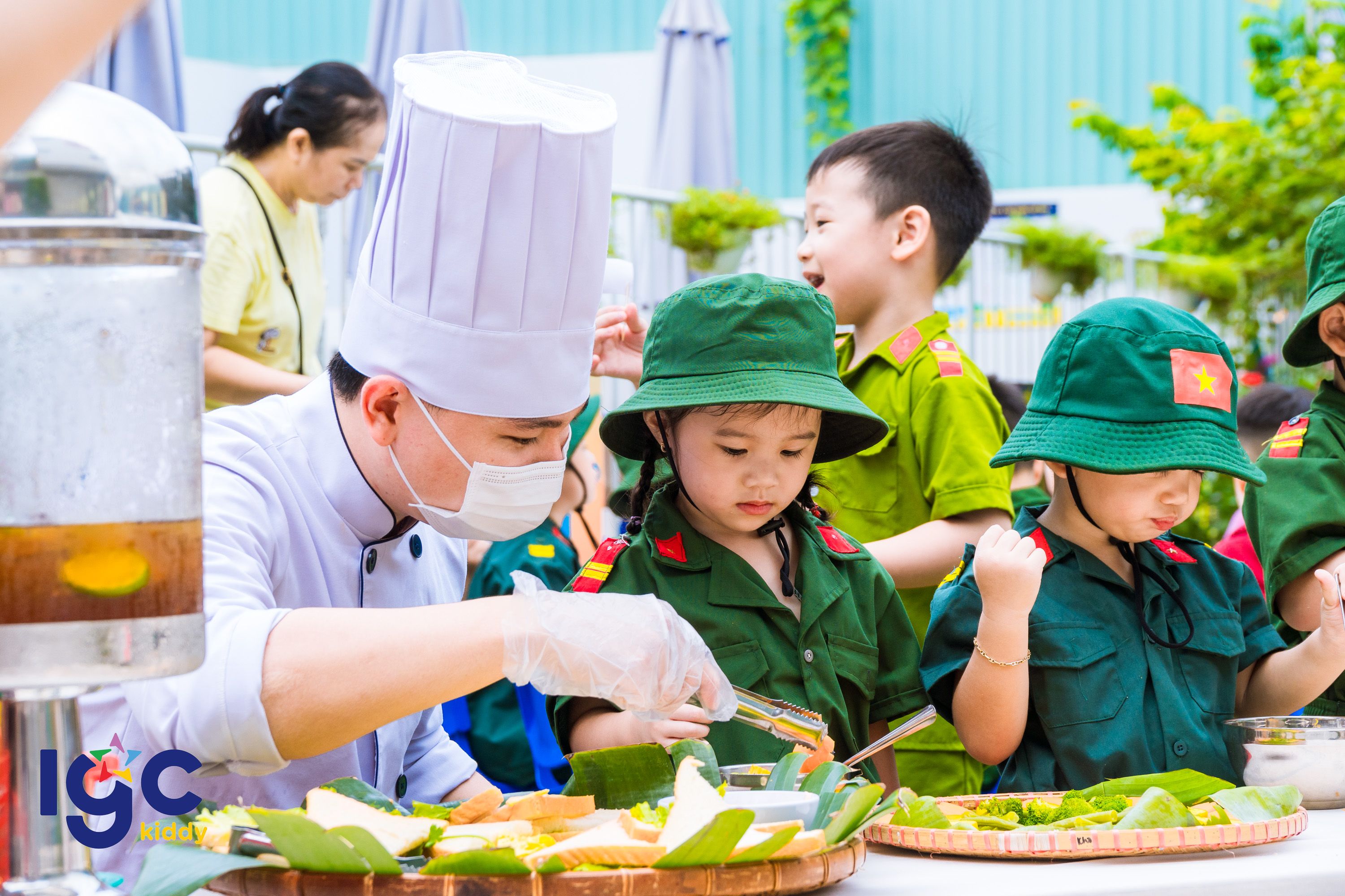 BUFFET SẮC MÀU MÙA HÈ – BỮA SÁNG ĐẦY MÀU SẮC VÀ HẠNH PHÚC CỦA CÁC CHIẾN SĨ NHÍ