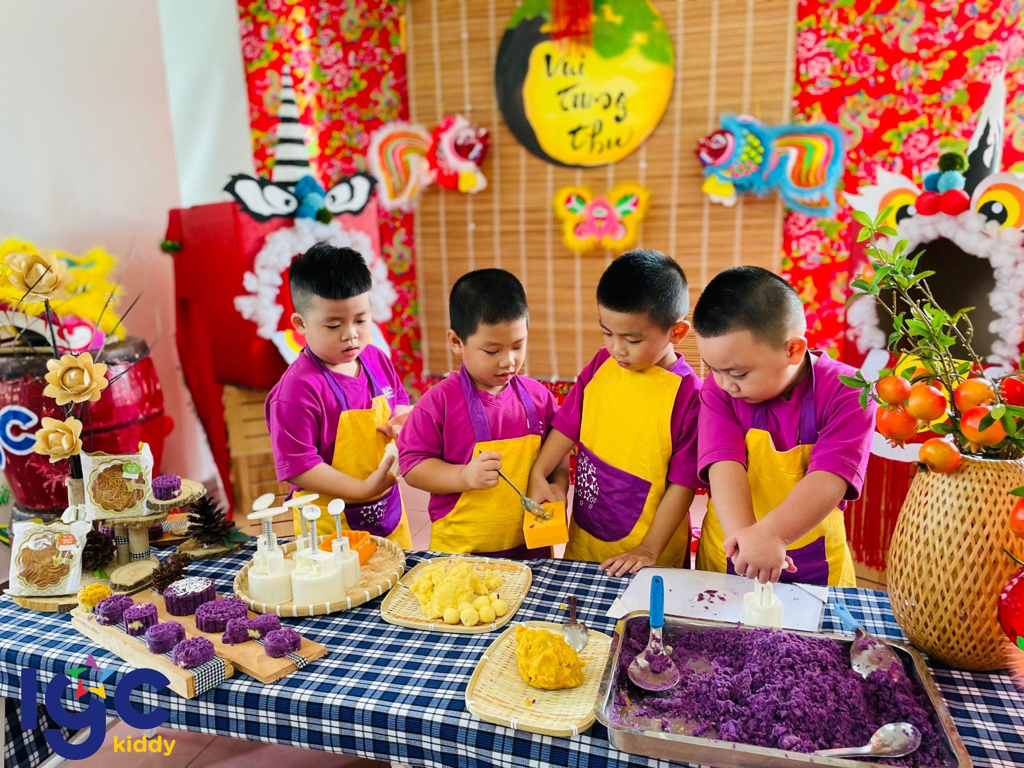 "VUI ĐÓN TRĂNG - TRÒN KẾT NỐI"