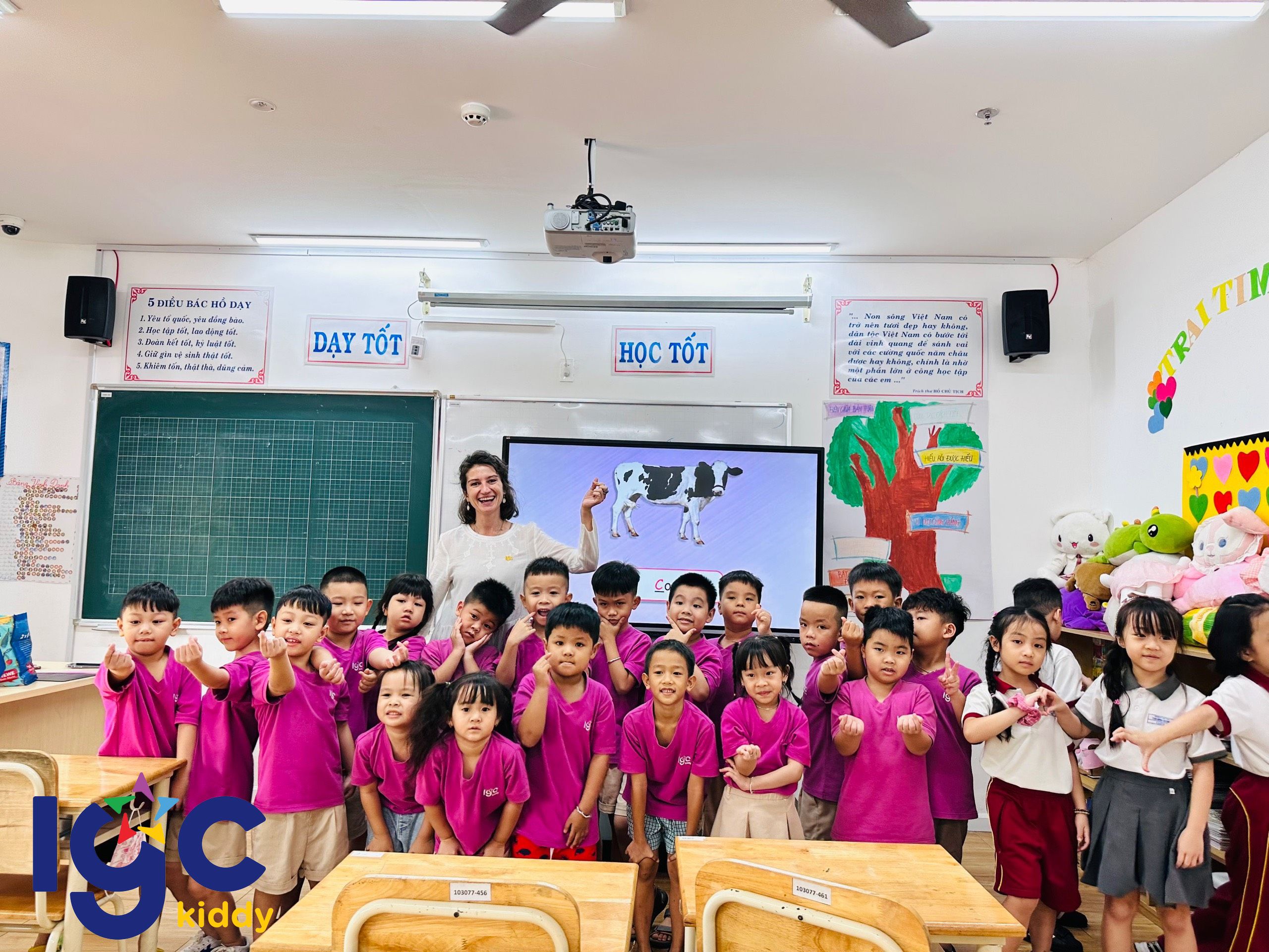 HOẠT ĐỘNG THAM QUAN TRƯỜNG TIỂU HỌC THÁI BÌNH DƯƠNG