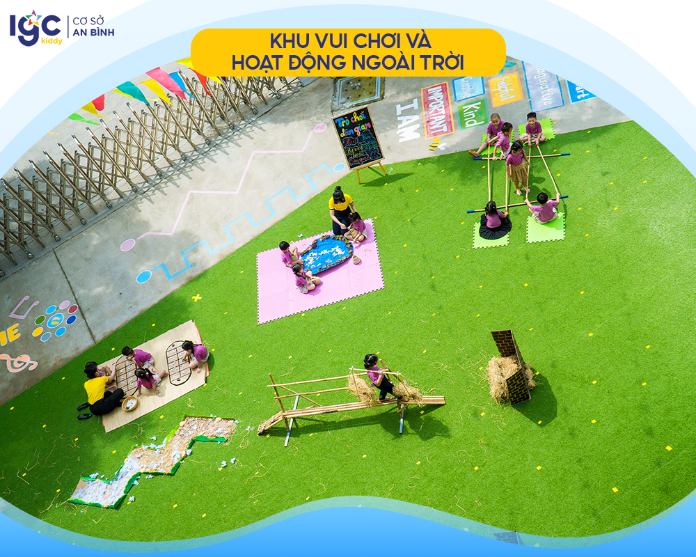 Khu vui chơi và hoạt động ngoài trời